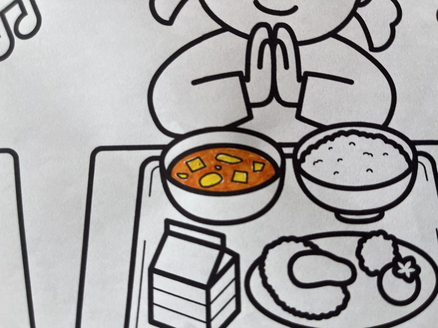 プロッキーで塗り絵をしてみた画像。細かい面は塗りやすいが色が重なると濃くなる。